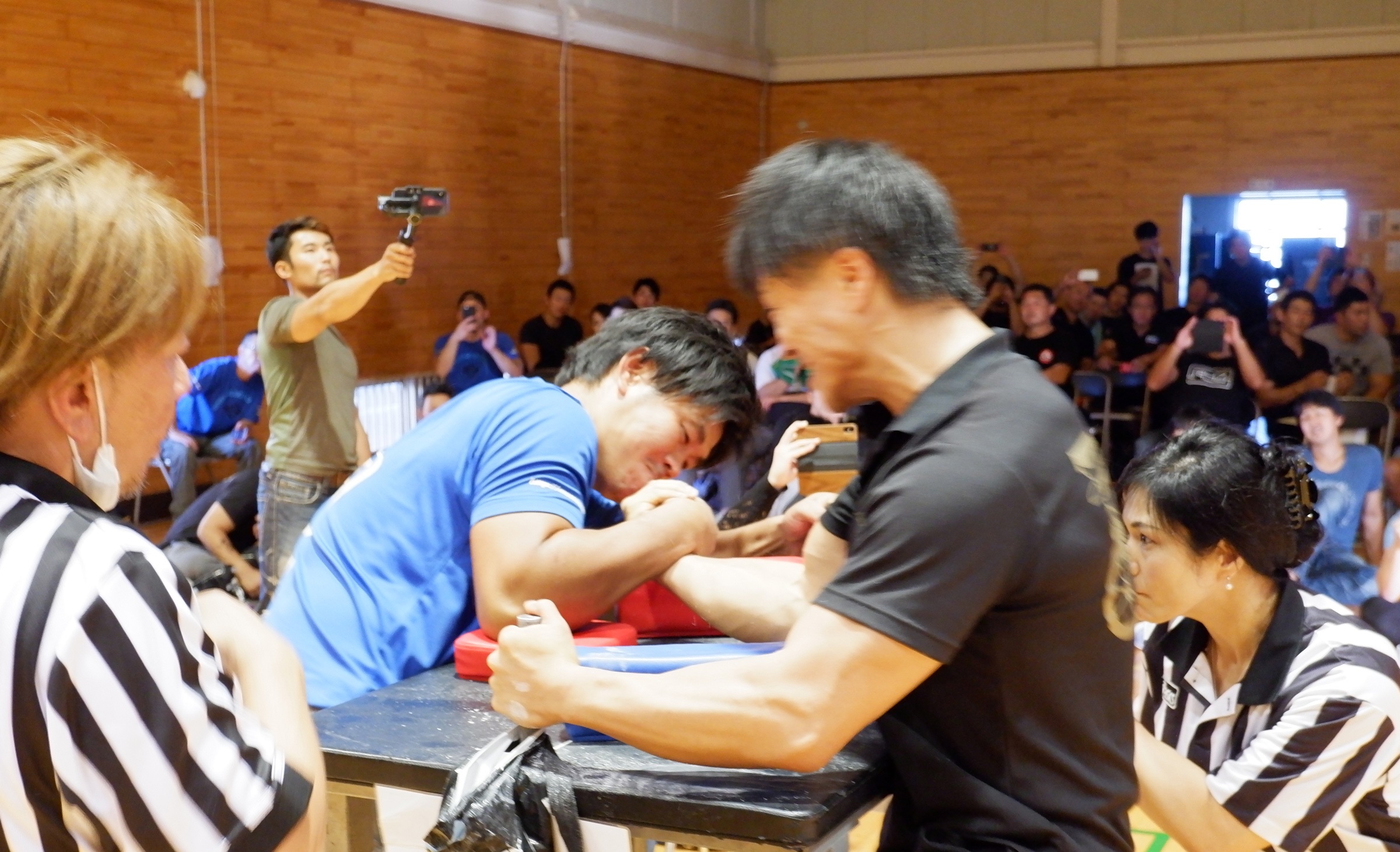 真青アームレスリング同盟横浜鈴木選手